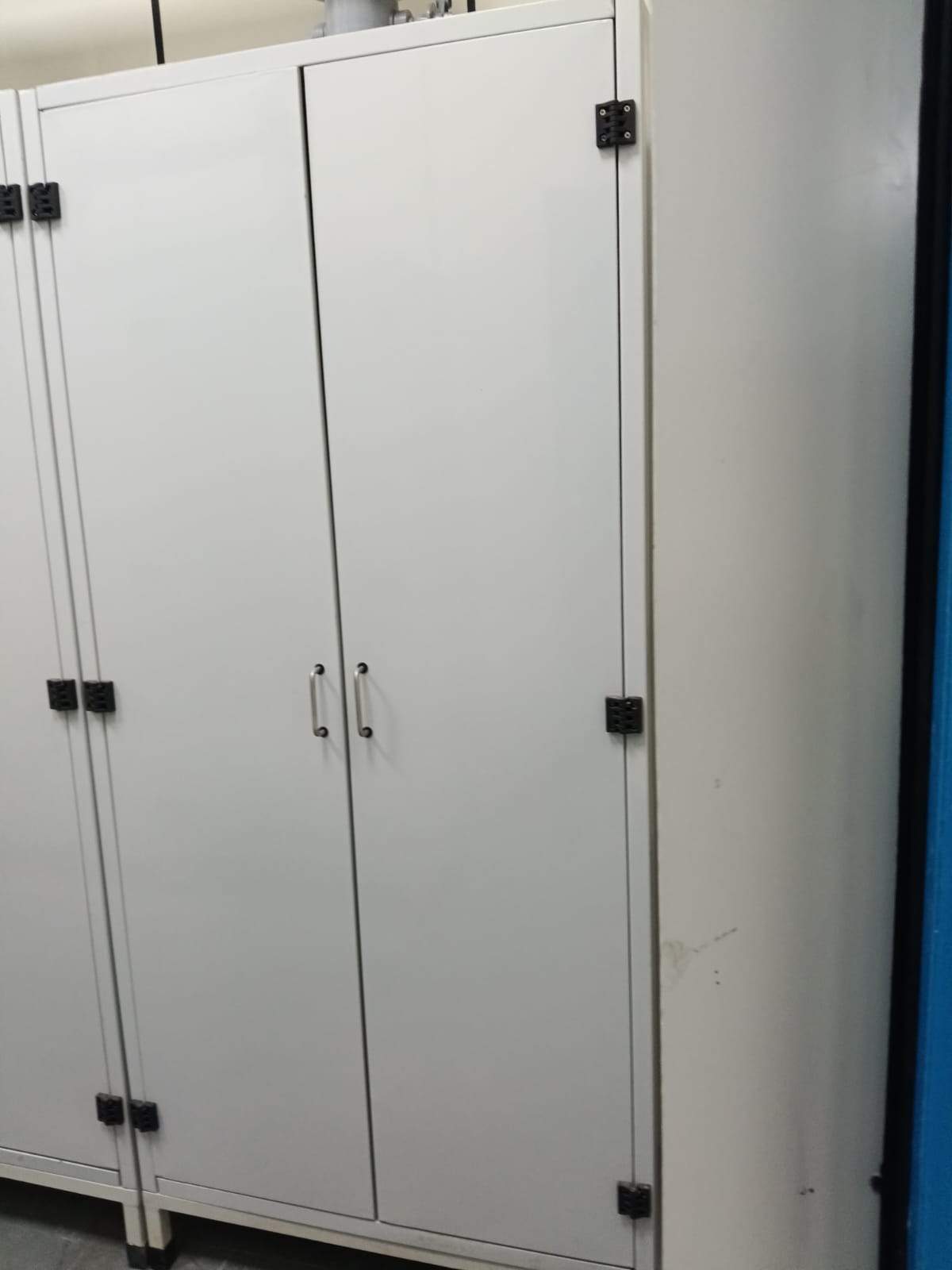 Laboratory Chemical Cabinet Manufacturer