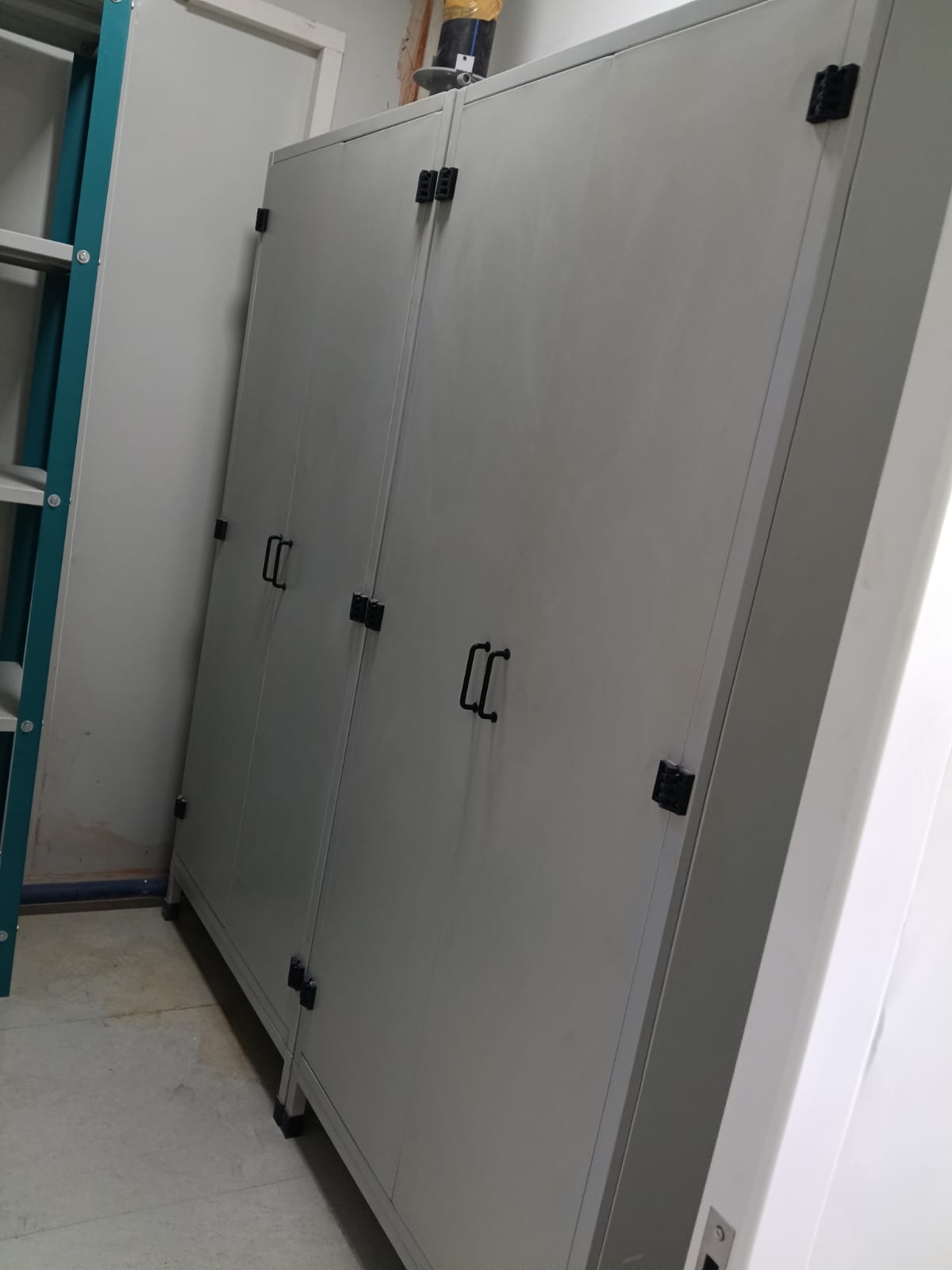 Laboratory Chemical Cabinet